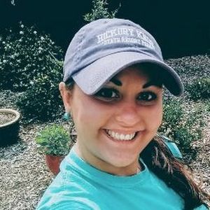 Meet your Posher, Leslie